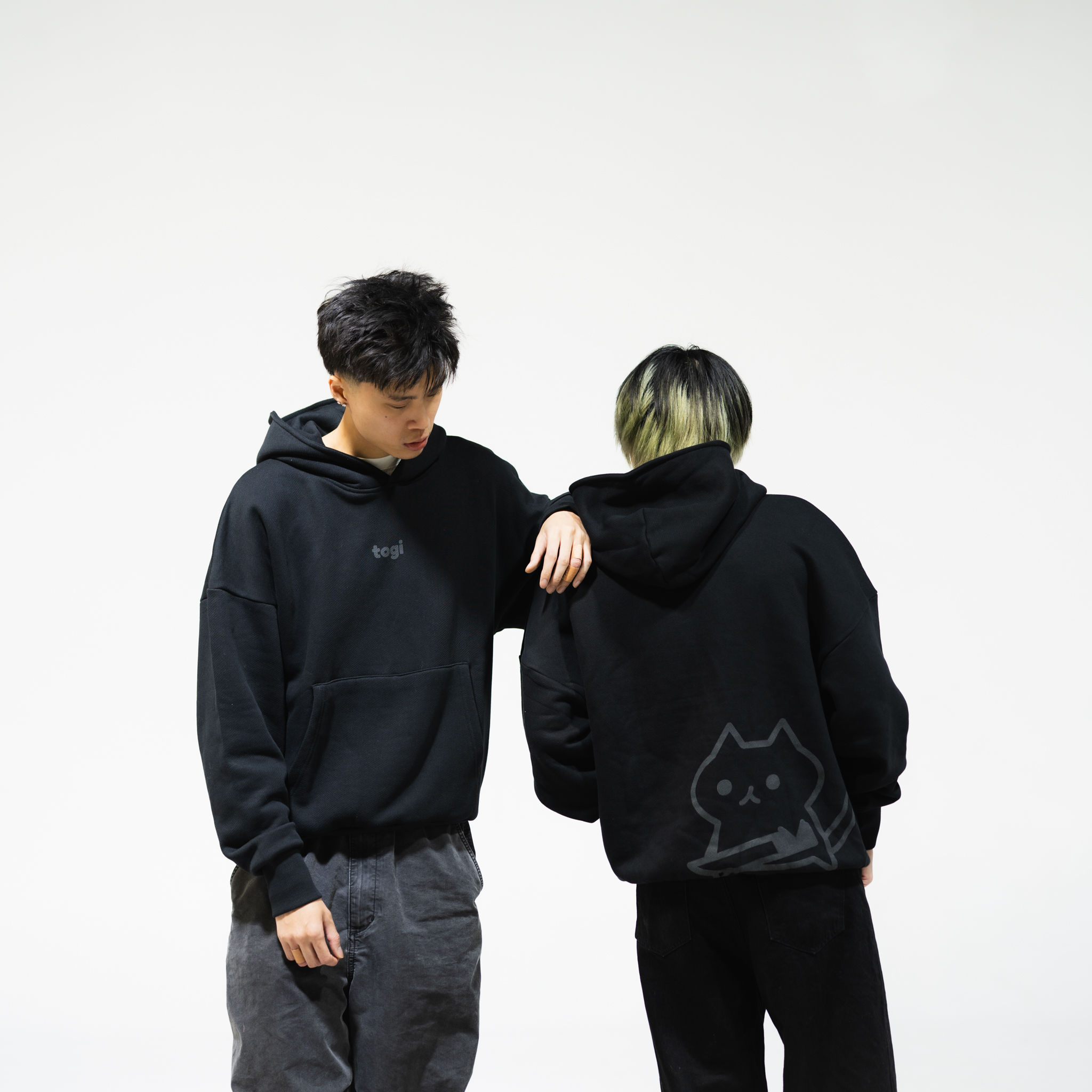 Togi Hoodie Black